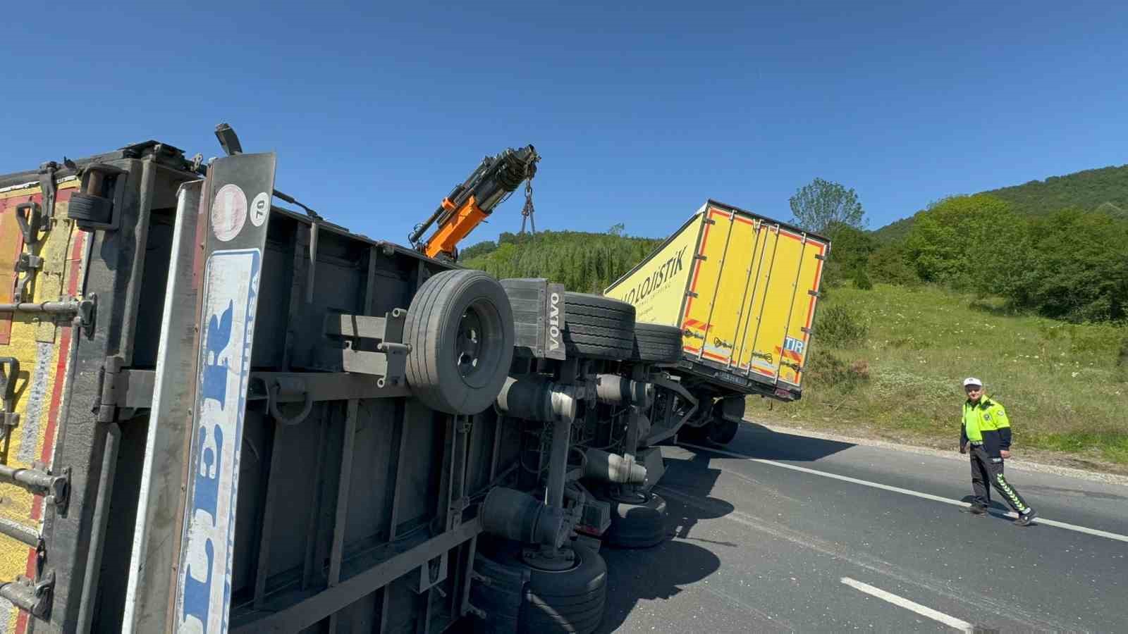 Anadolu Otoyolu trafiğe kapandı
