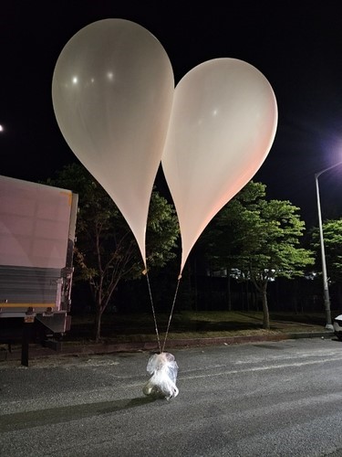 Kuzey Kore, Güney Kore’ye çöp dolu 150’den fazla balon gönderdi
