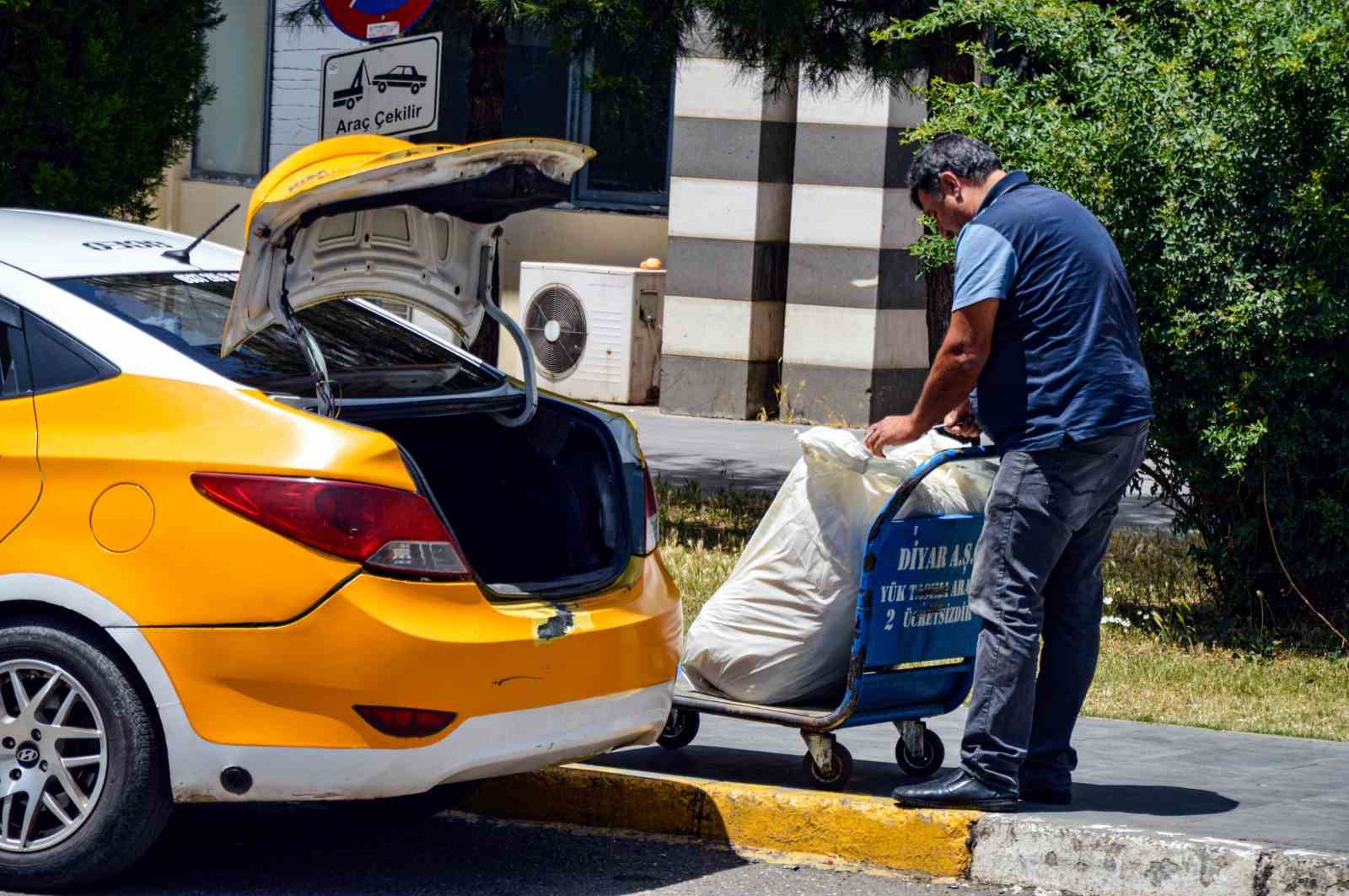 Diyarbakır Otogarındaki tekerlekli yük taşıma araçları ücretsiz kullanılacak
