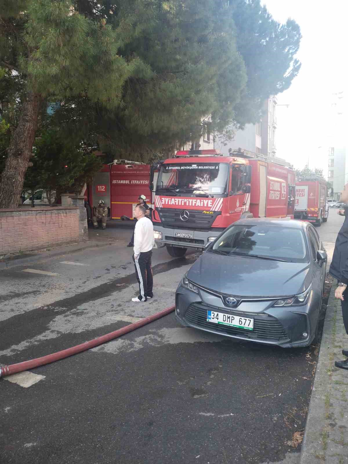 Kartal’da sabah saatlerinde korkutan yangın : 1 kişi öldü
