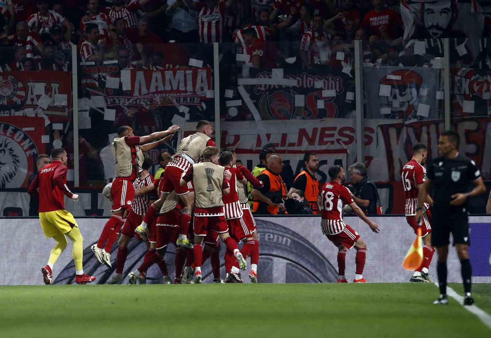 UEFA Avrupa Konferans Ligi Kupası Olympiakos’un
