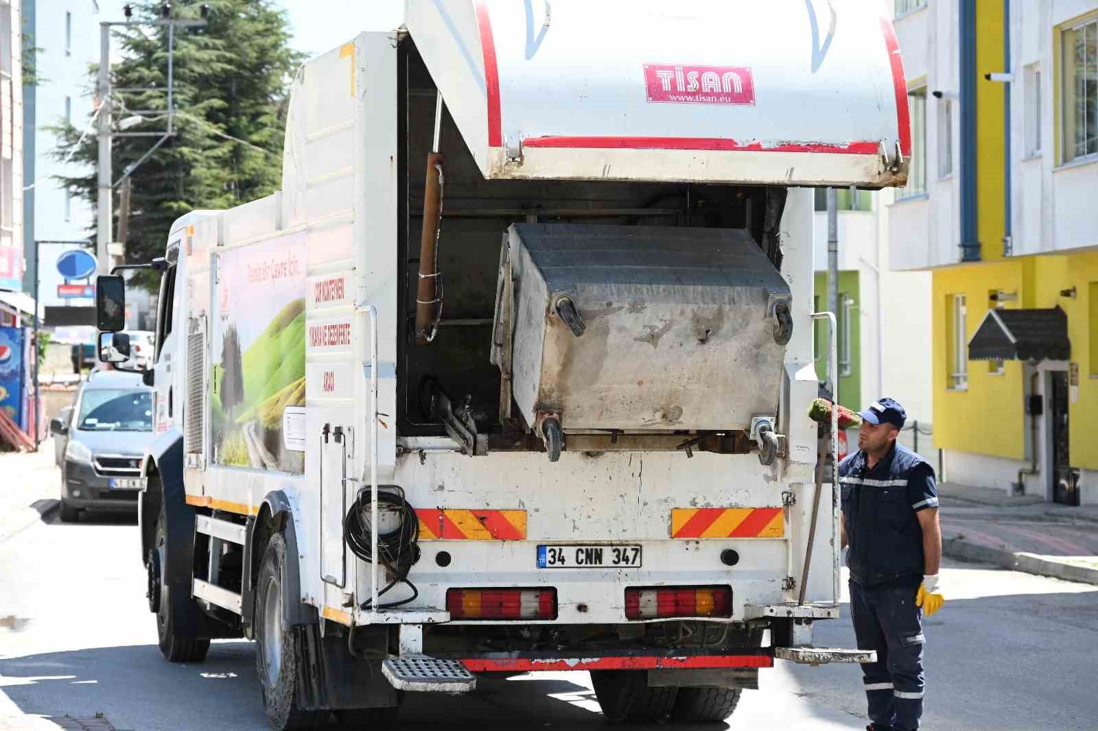 Bozüyük’te temizlik çalışmaları hız kesmiyor
