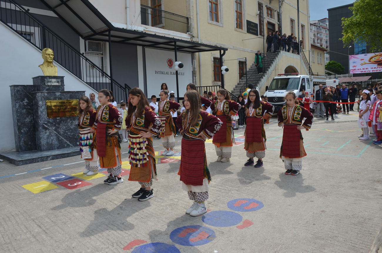 Sinop’ta “Ben Büyüyünce” adlı meslek tanıtım şenliği
