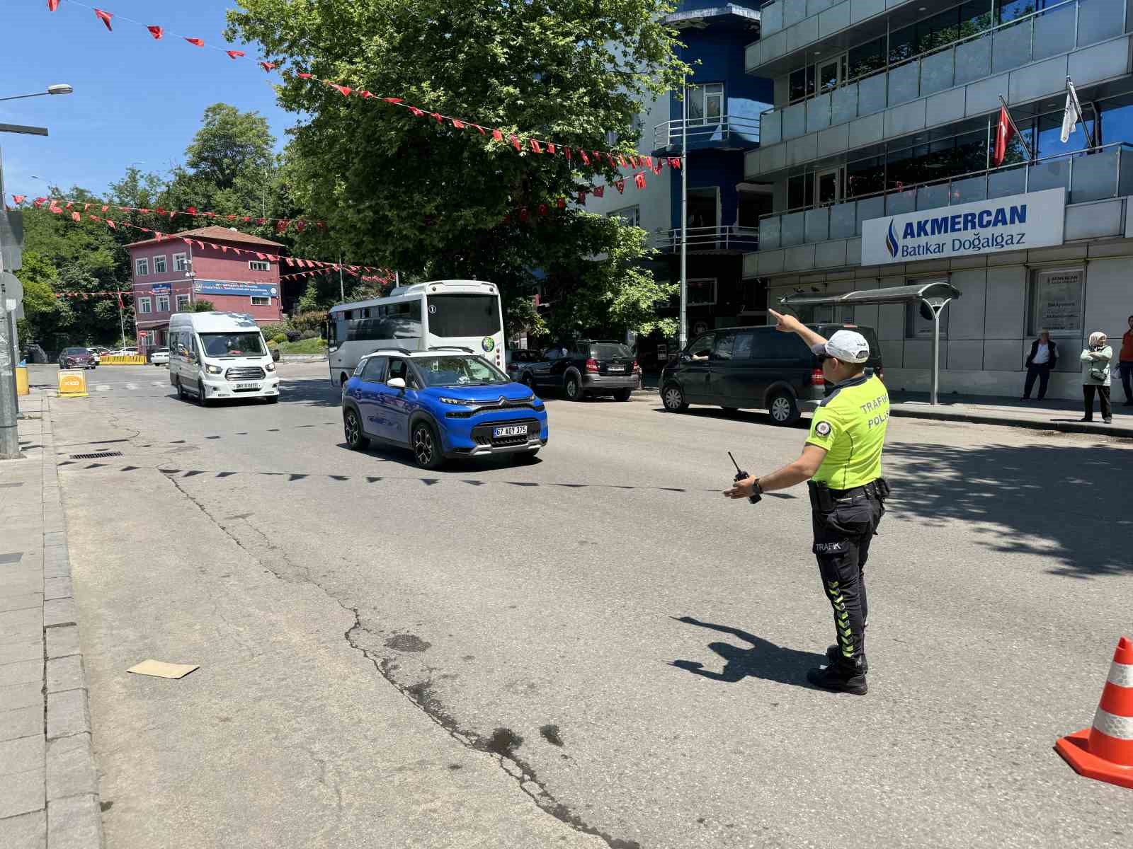 Ekiplerden sürücülere denetim
