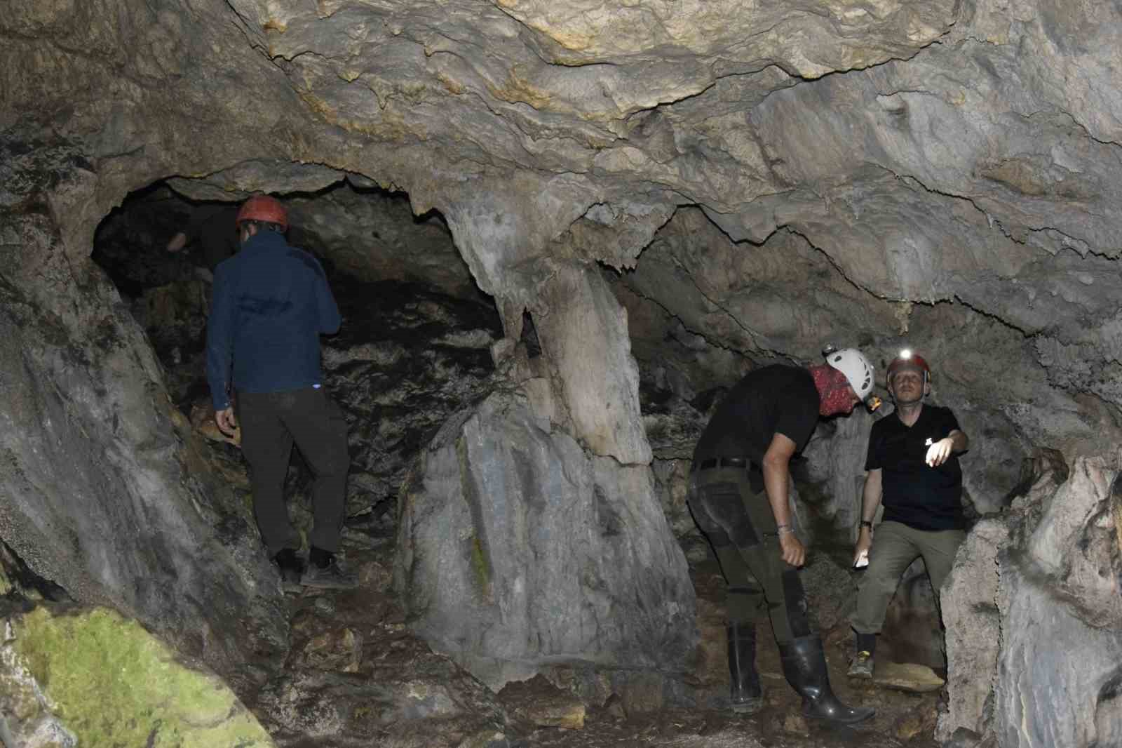 Muğla’da temel mağaracılık ve SRT eğitimi gerçekleştirildi
