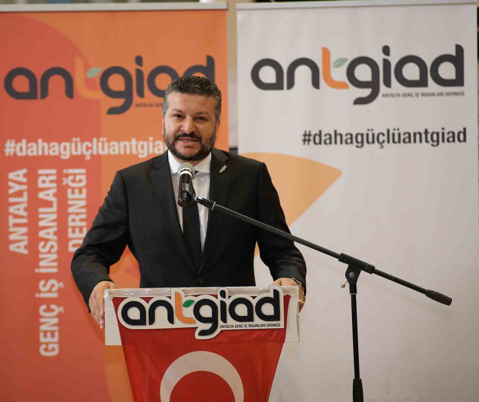 ANTGİAD, ortaokullar arası bilgi yarışması düzenledi
