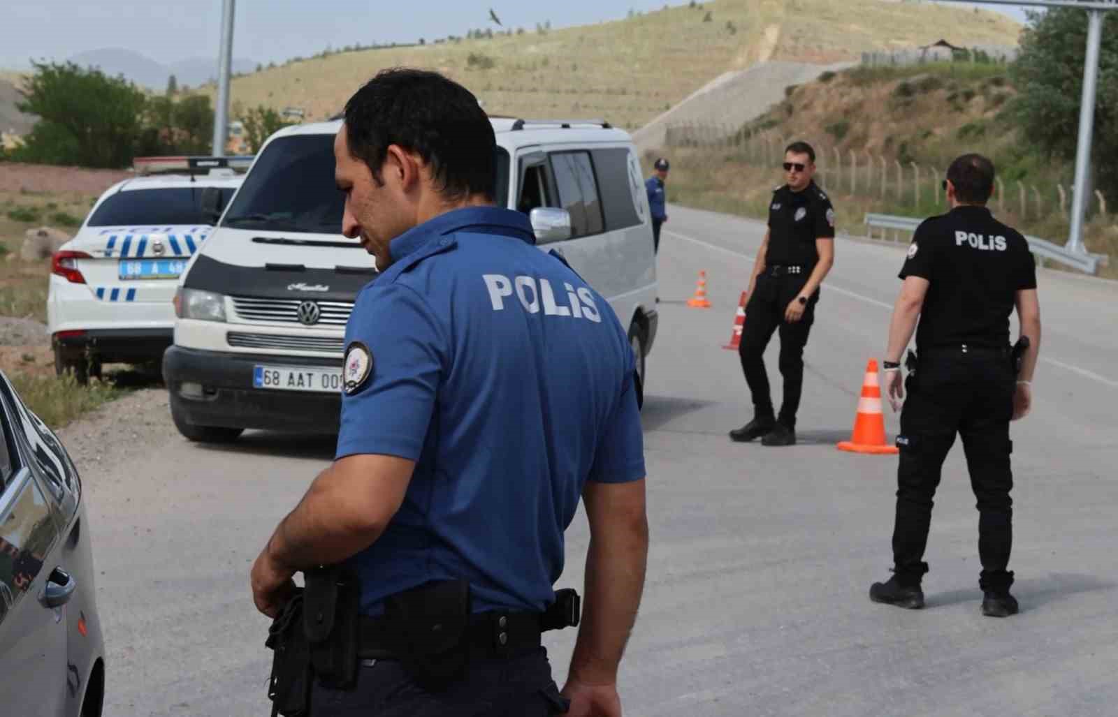 Aksaray polisi şok uygulamalarla denetimde
