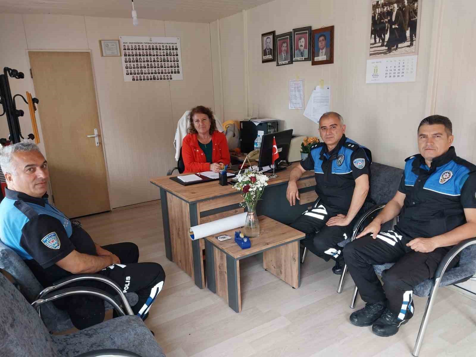 Polis ekipleri mahalle muhtarlarını ziyaret etti
