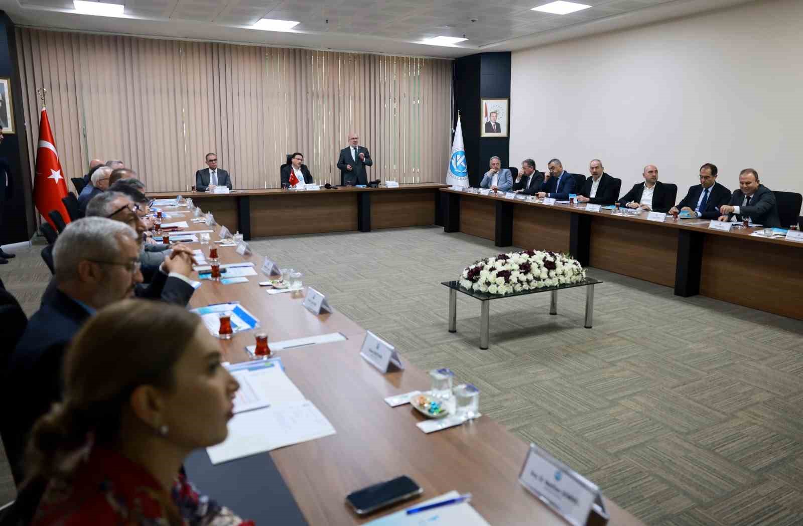 Kayseri Üniversitesi danışma kurulu toplandı
