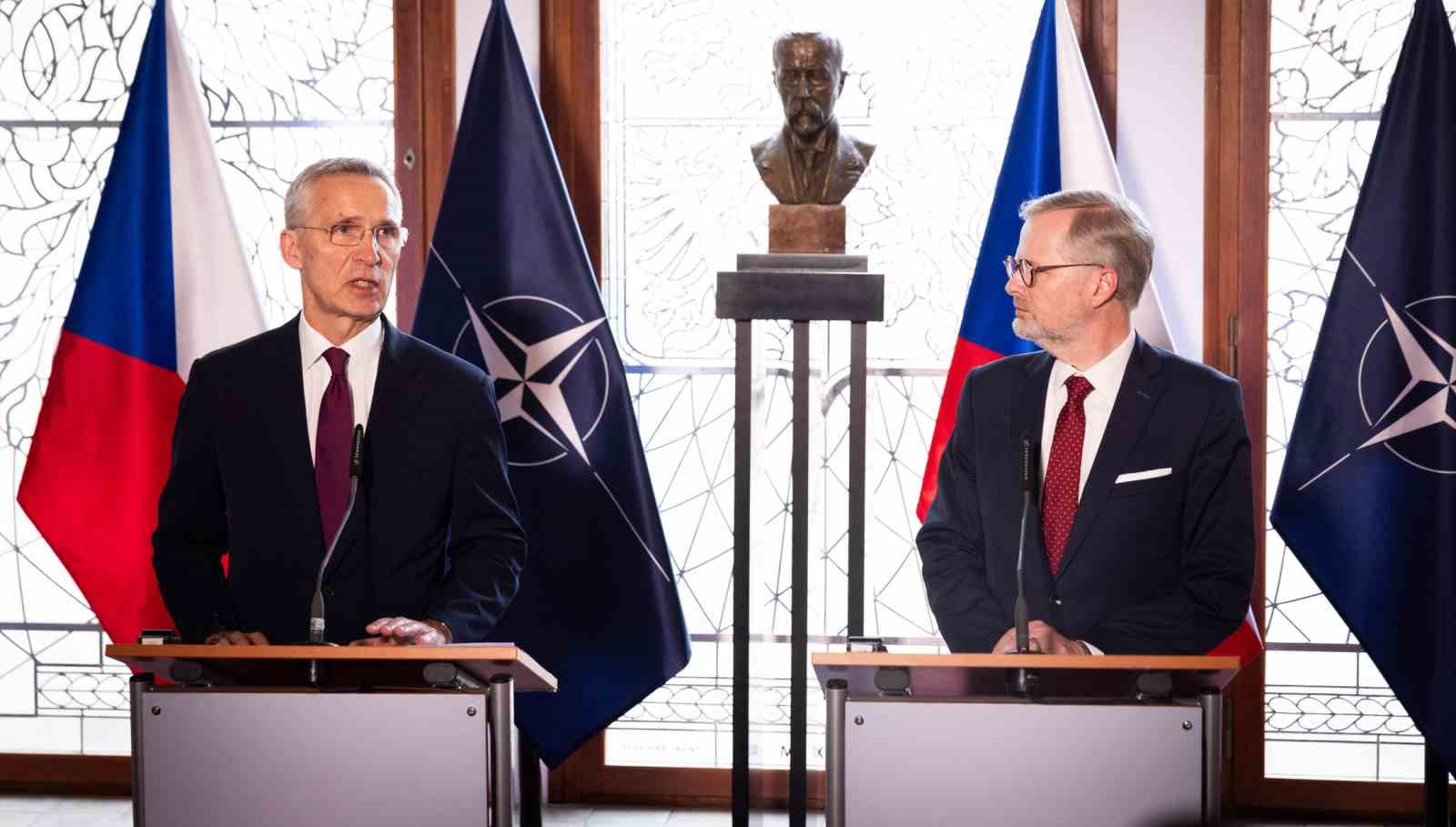 NATO Genel Sekreteri Stoltenberg Prag’da
