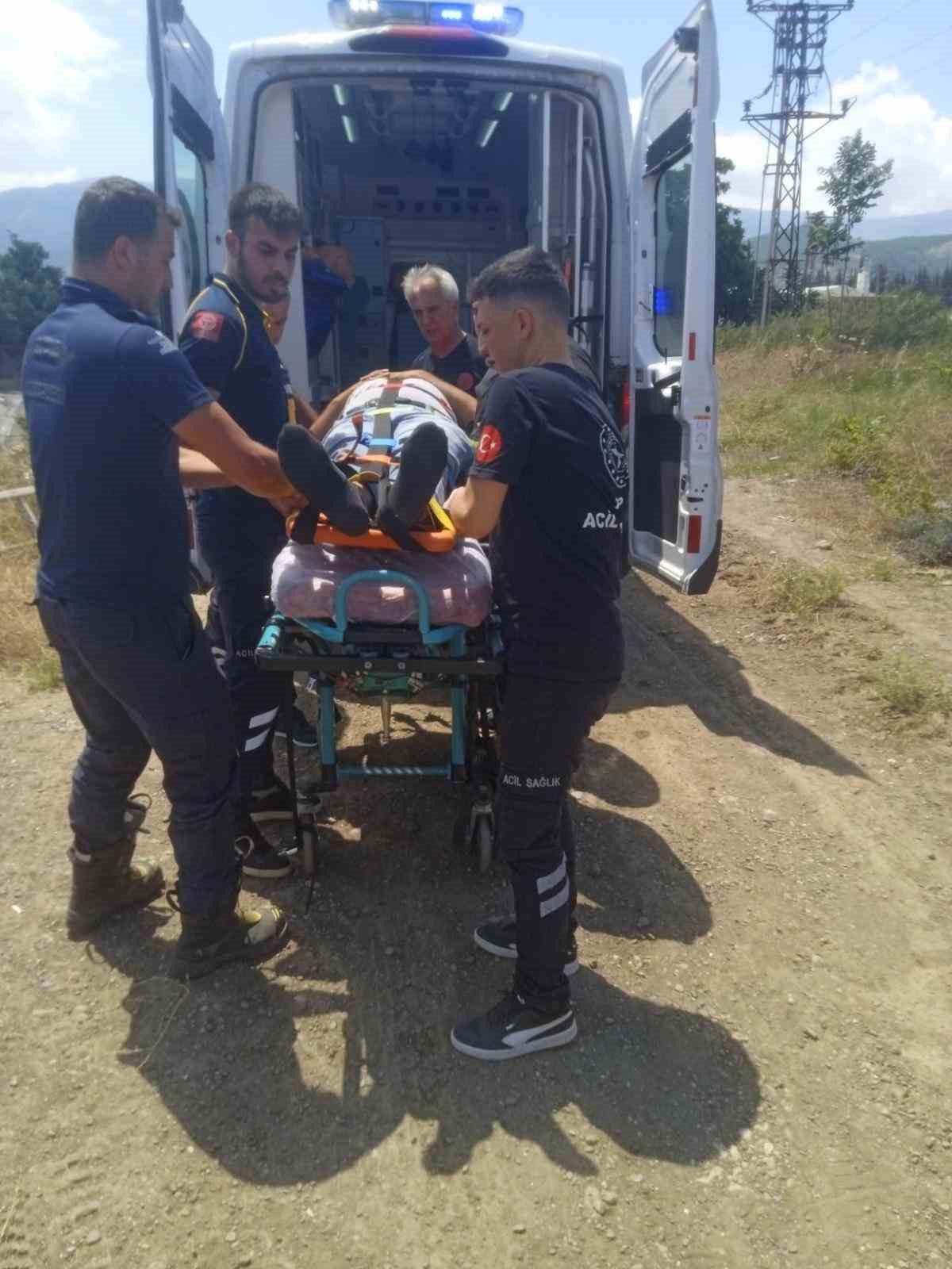 Hatay’da motosiklet uçuruma yuvarlandı: 1 yaralı
