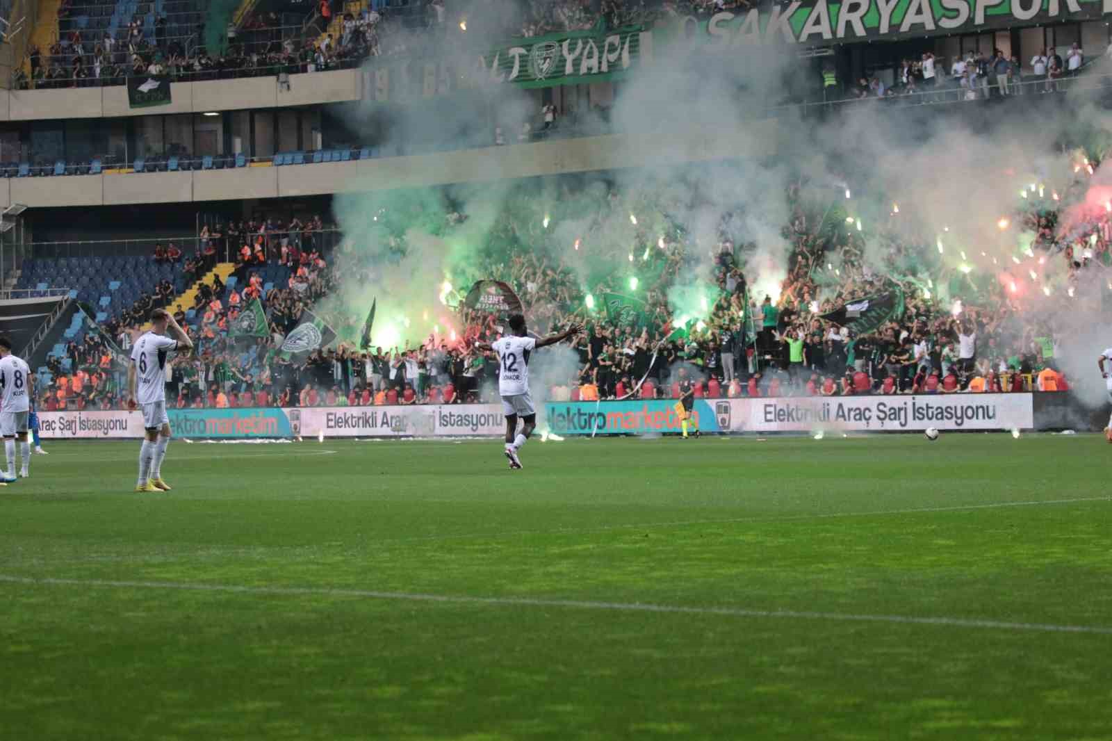 Trendyol 1. Lig: Sakaryaspor: 0 - Bodrum FK: 1 (Maç devam ediyor)
