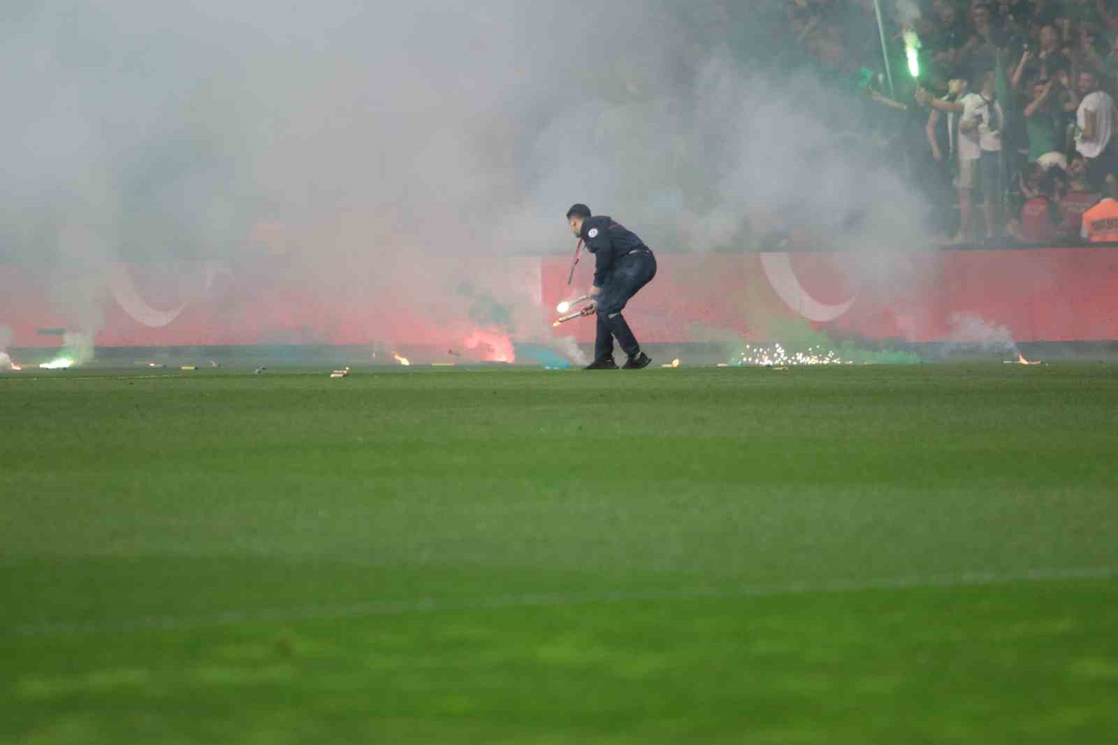 Trendyol 1. Lig: Sakaryaspor: 0 - Bodrum FK: 1 (Maç devam ediyor)
