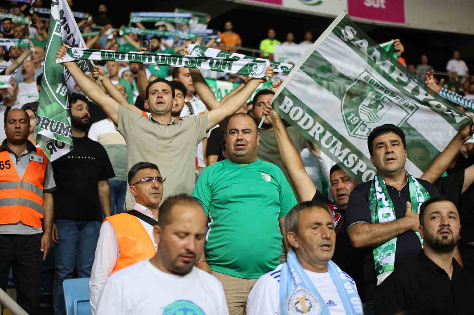 Trendyol 1. Lig: Sakaryaspor: 0 - Bodrum FK: 1 (Maç devam ediyor)
