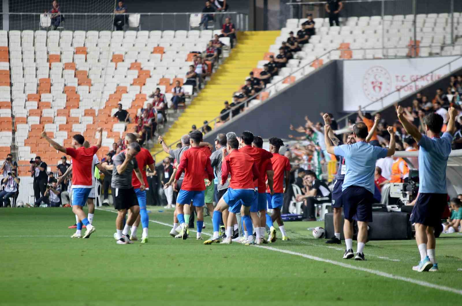 Trendyol 1. Lig Play-Off Final: Sakaryaspor: 0 - Bodrum FK: 1 (İlk yarı)
