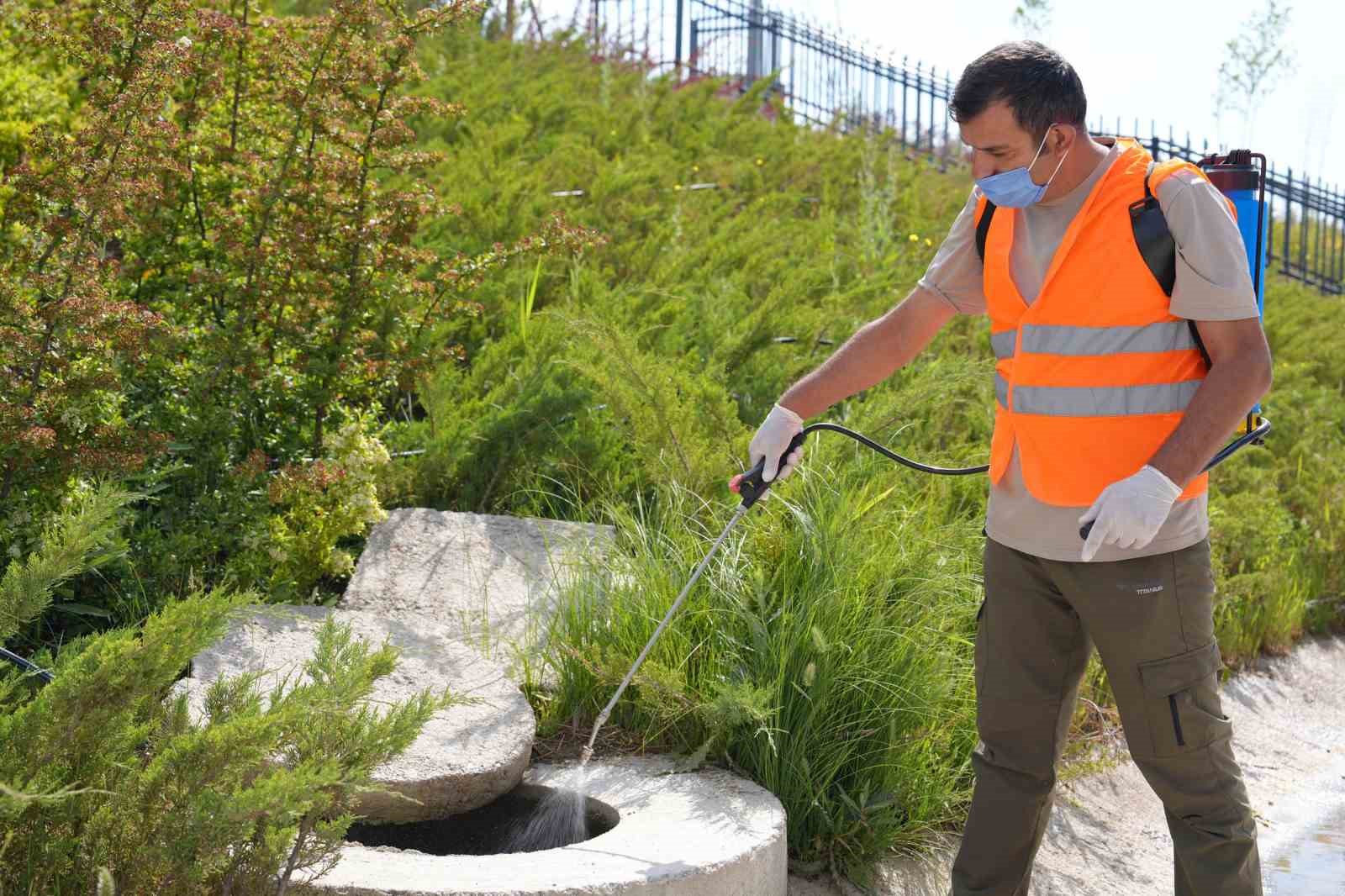 Gölbaşı Belediyesinden kurban satış ve kesim merkezlerinde ilaçlama
