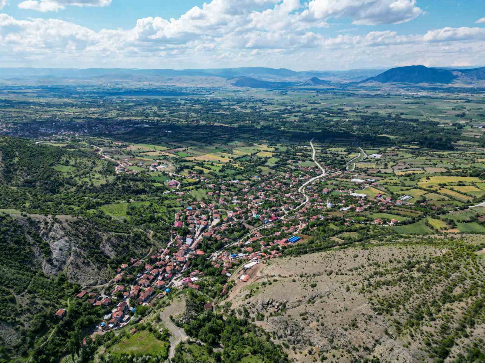 Bağlarbaşı köyünde 1 milyon metreküplük gölet ile su israfına son
