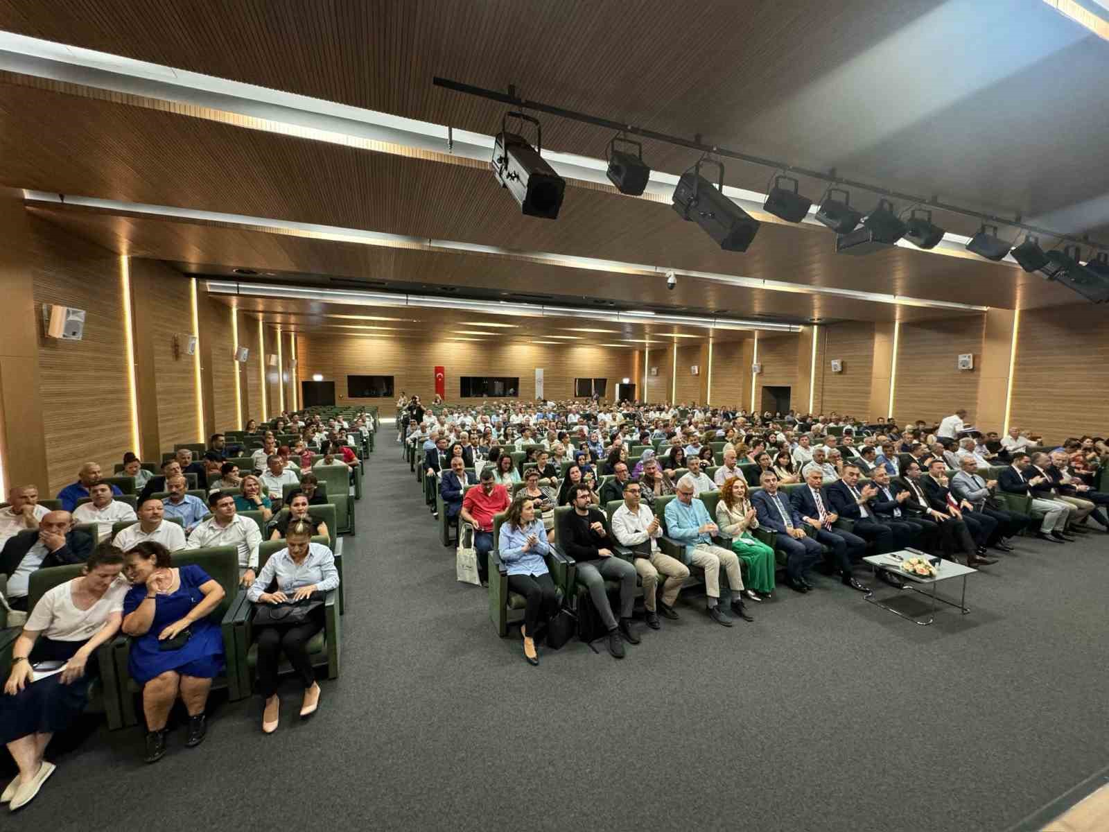 İzmir, bağımlılıkla mücadelede birleşti
