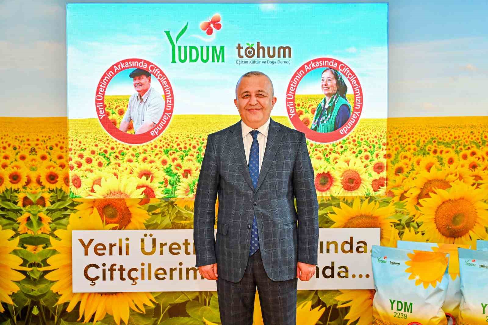 Yüzde 100 yerli ayçiçek tohumu Türk tarımına kazandırıldı
