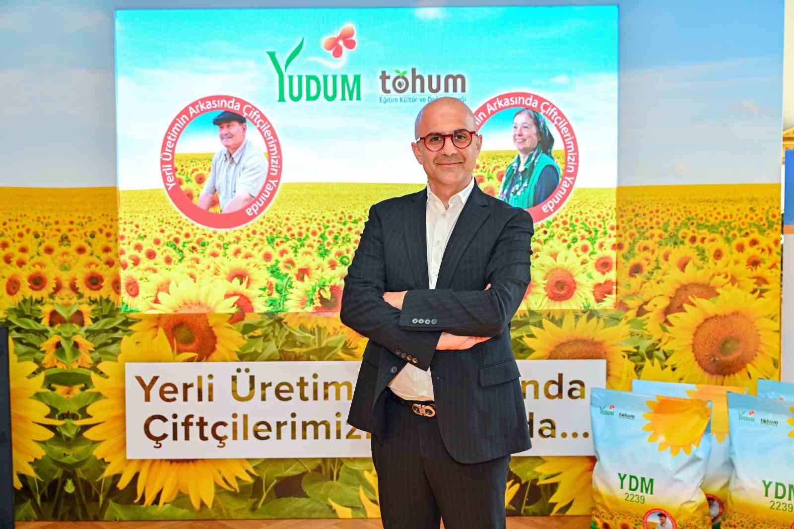 Yüzde 100 yerli ayçiçek tohumu Türk tarımına kazandırıldı
