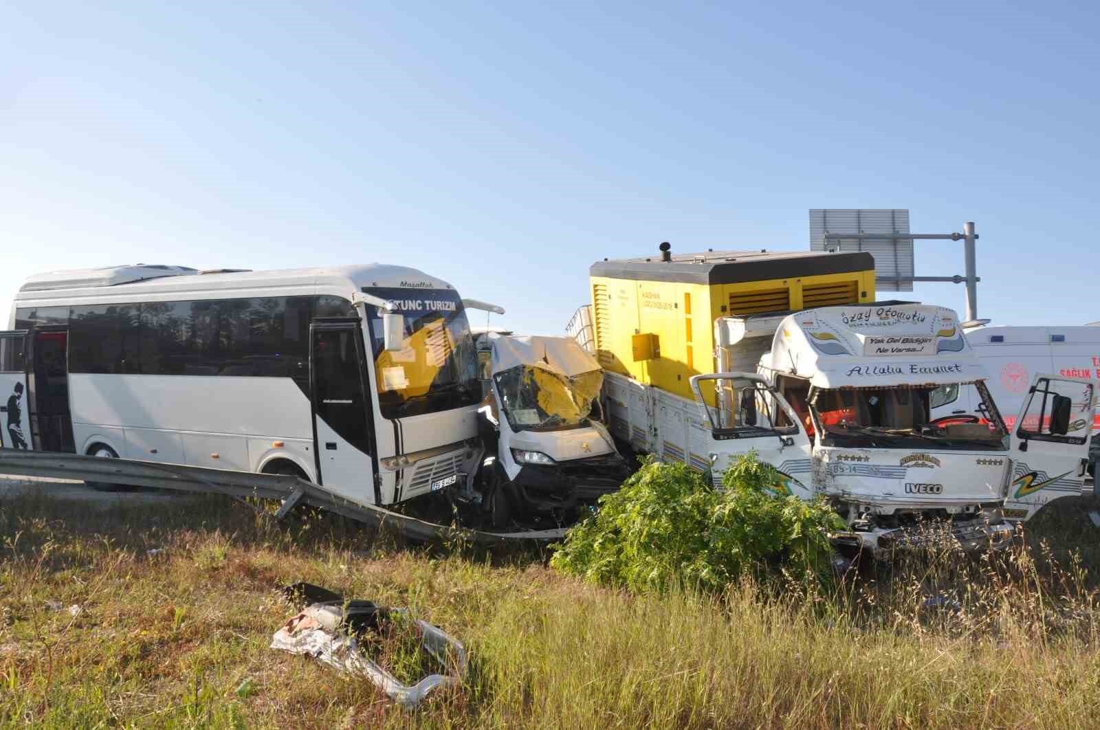 Tekirdağ’da feci kaza: 18 işçi hastaneye kaldırıldı
