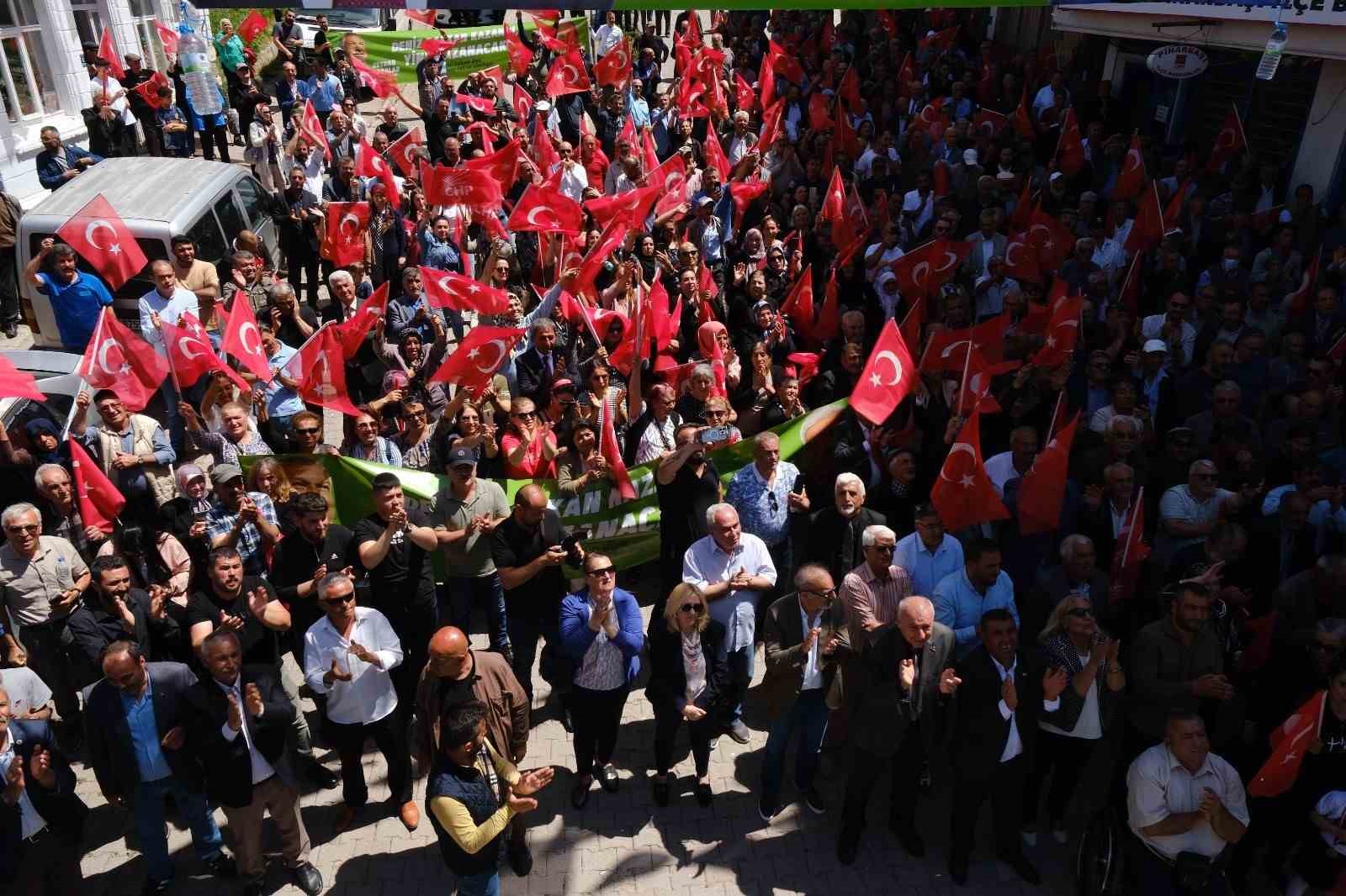 Zeydan Karalar, Pınarbaşı’nda tekrarlanacak seçim öncesi Deniz Yağan’a destek verdi
