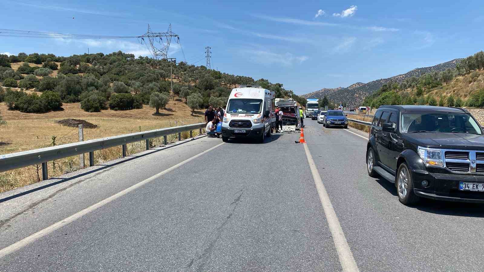 Aydın’da trafik kazası: 17 yaralı
