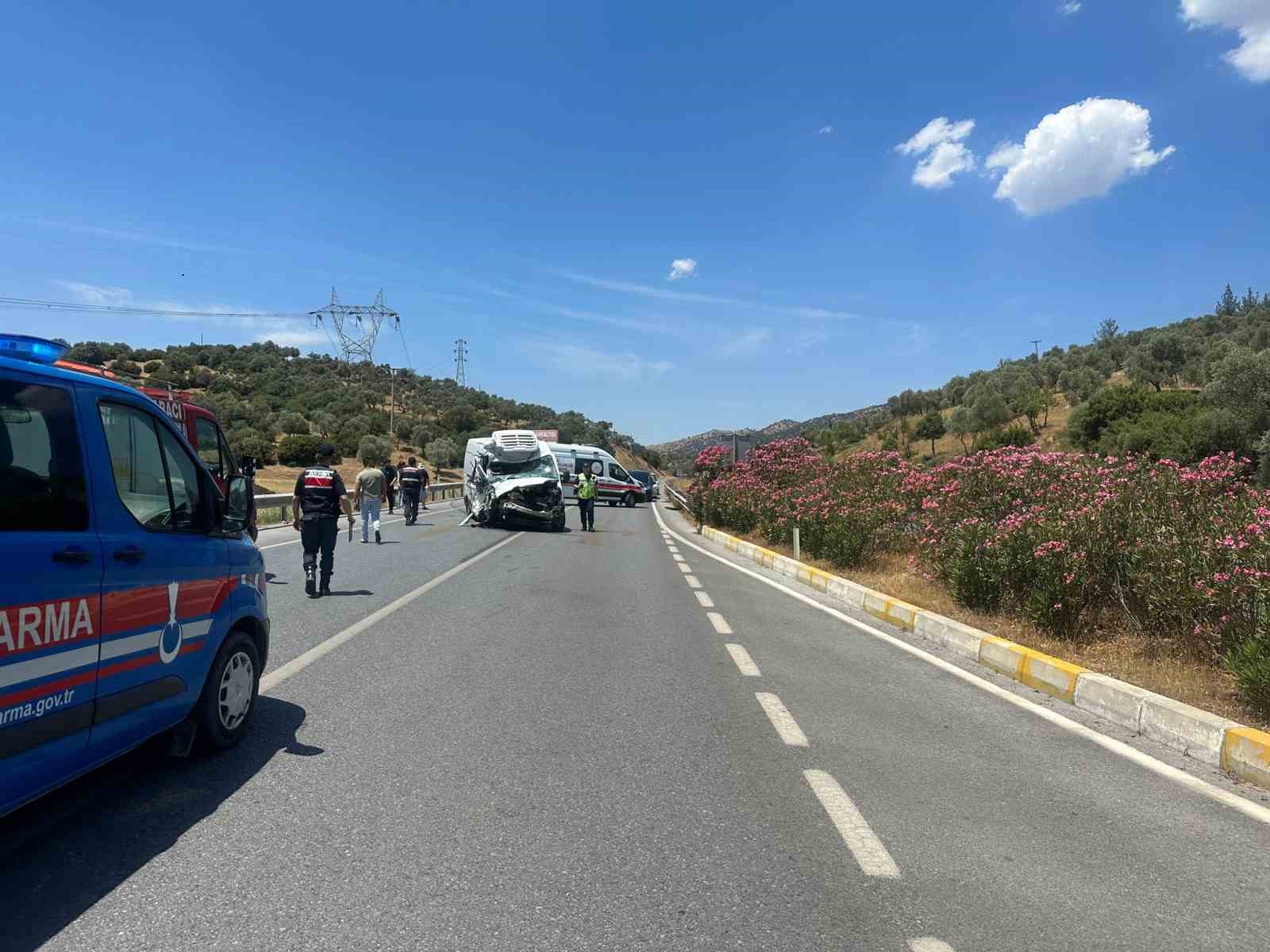 Aydın’da trafik kazası: 17 yaralı
