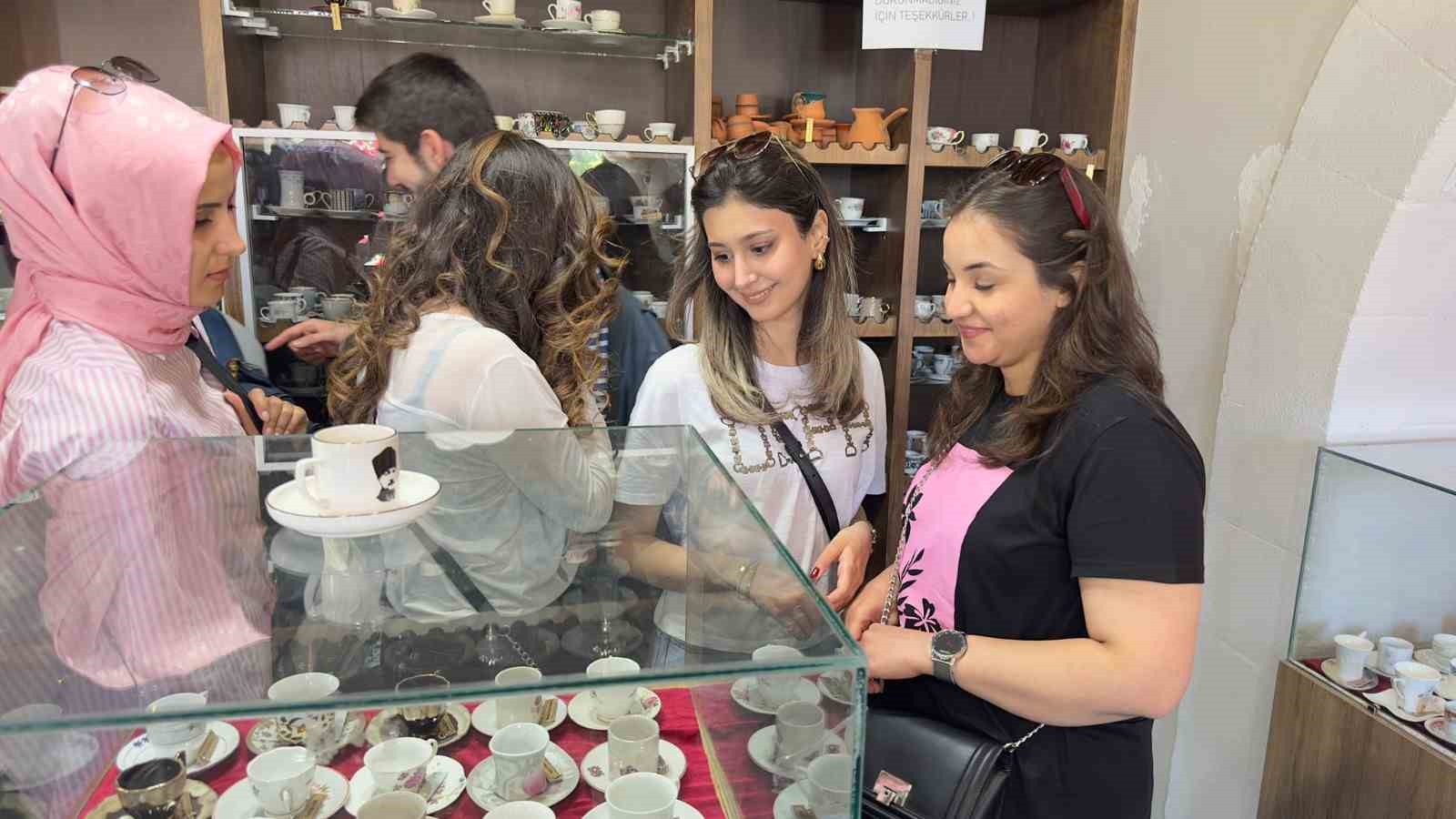 Fırat Üniversitesi öğrencileri Harput’u gezdi
