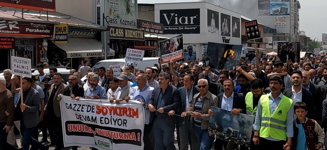 Erciş’te İsrail’in katliamları protesto edildi
