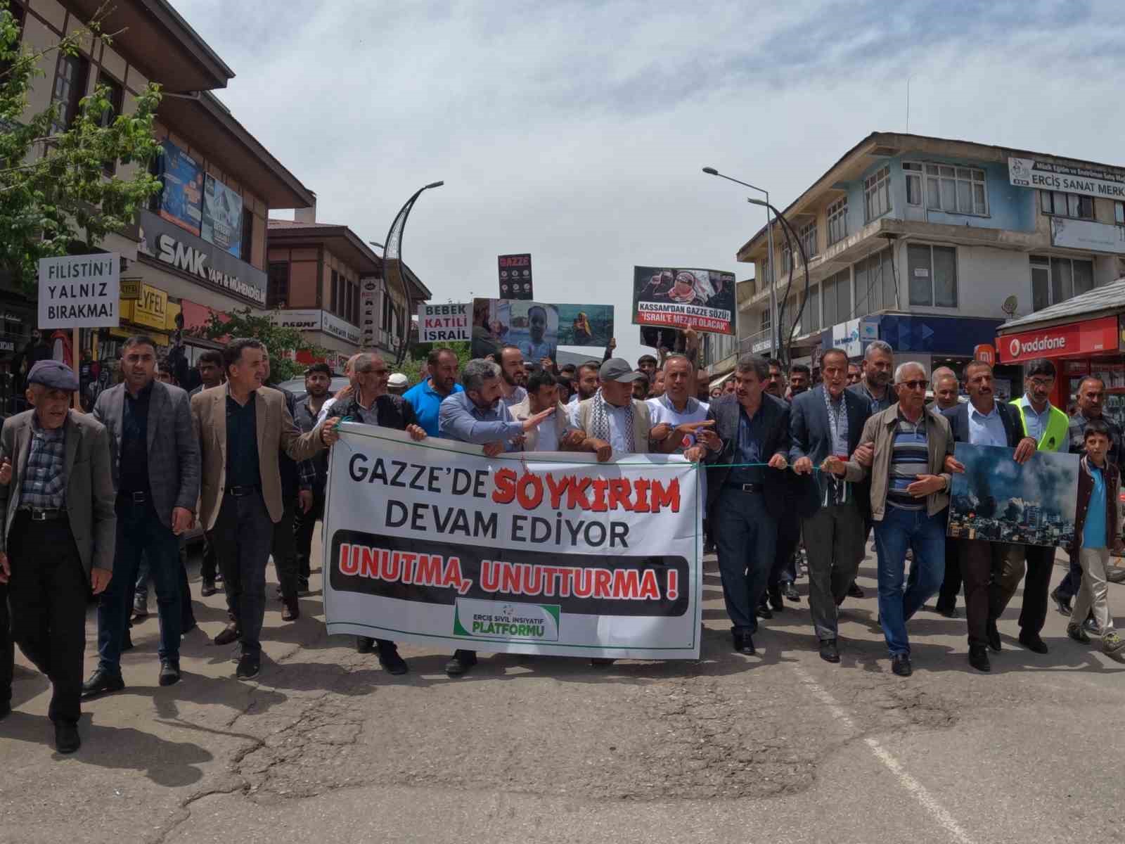 Erciş’te İsrail’in katliamları protesto edildi
