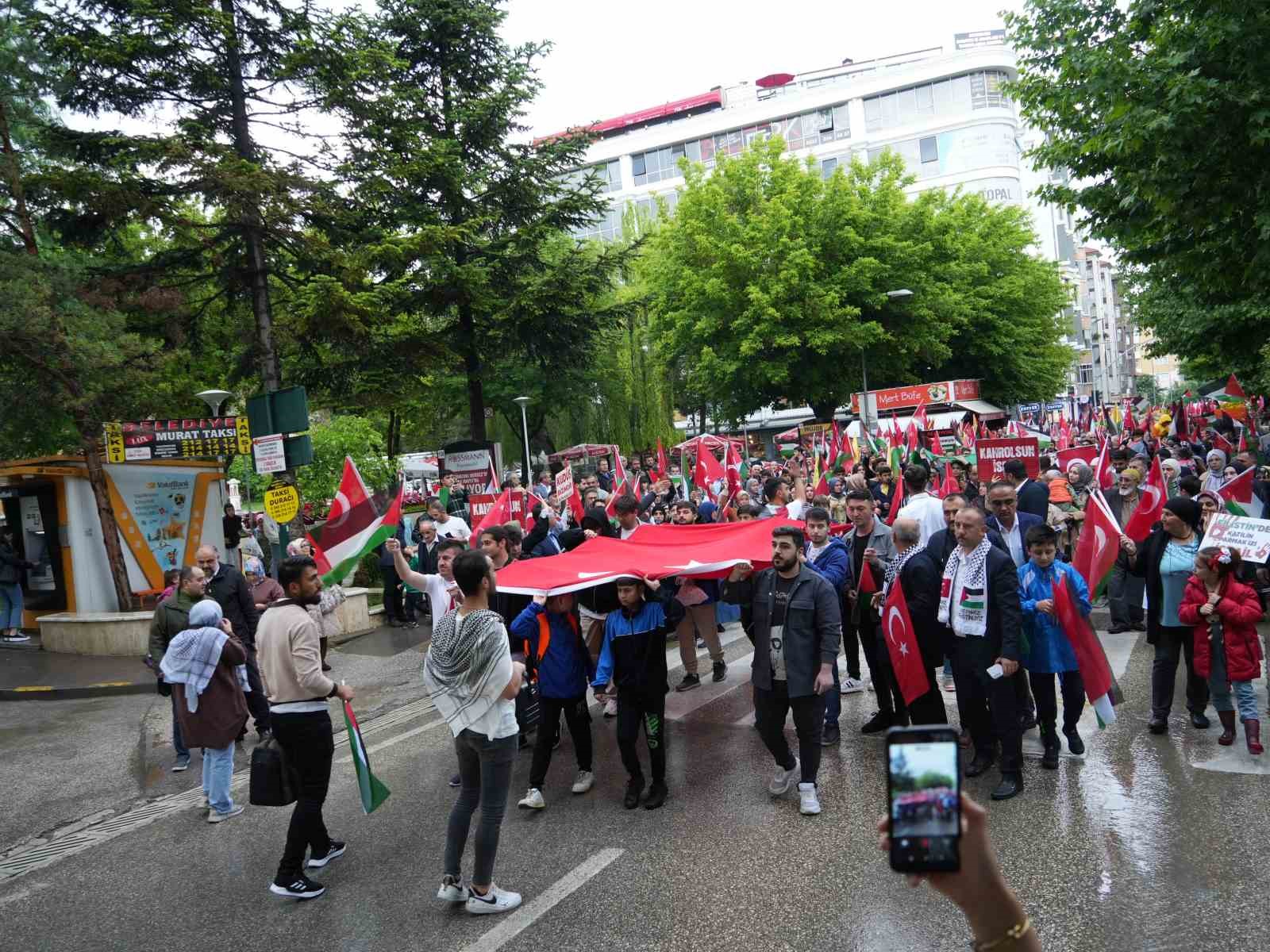 Kastamonu’da binlerce vatandaş İsrail’i protesto etti
