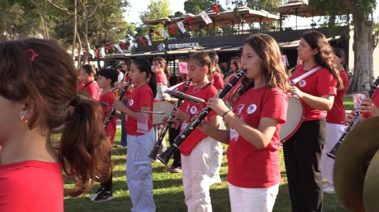 Kemer Belediyesi Gençlik Orkestrası’ndan mini konser
