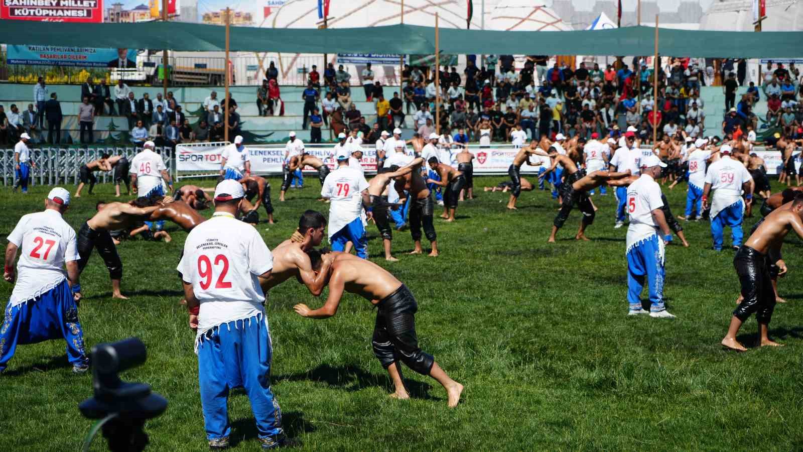 Türkiye Yağlı Güreş Ligi 2. Etabı, Gaziantep’te başladı
