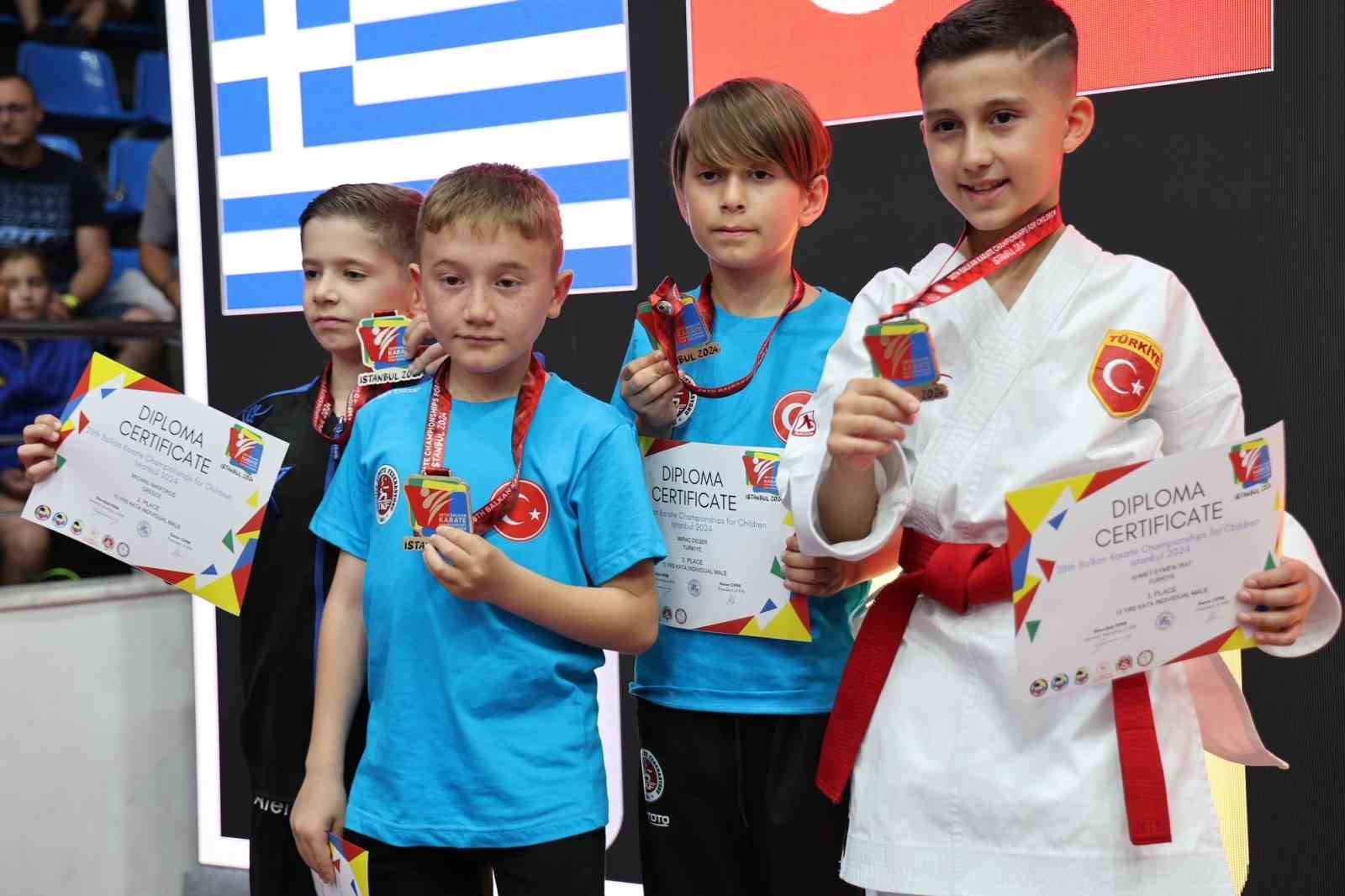 Balkan Çocuklar Karate Şampiyonası İstanbul’da başladı
