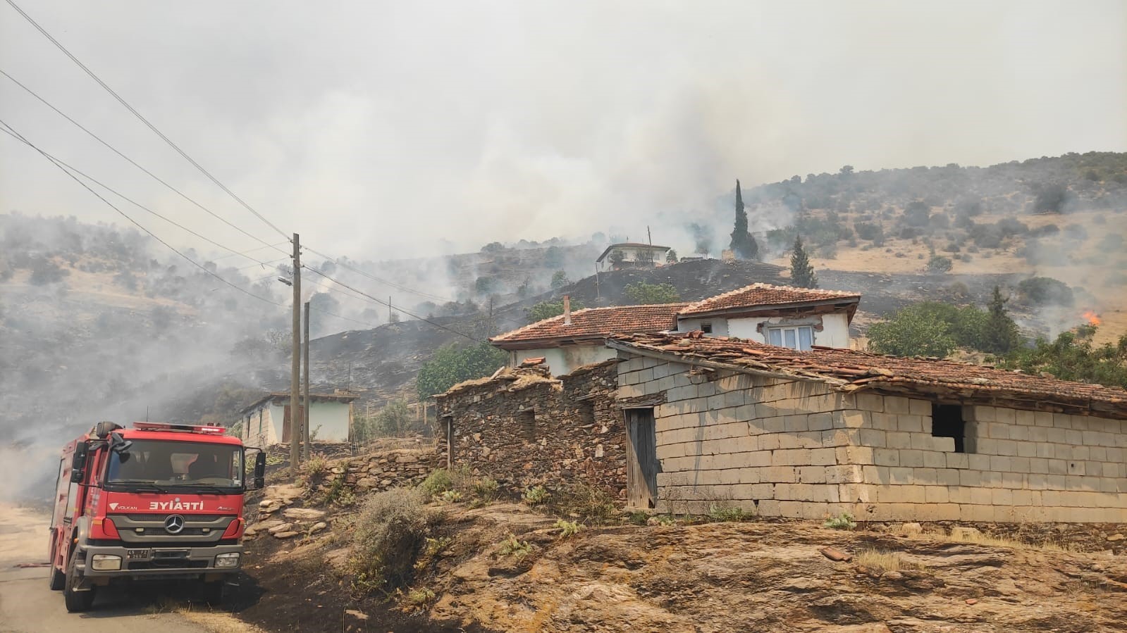 Manisa Valiliğinden yangına ilişkin açıklama
