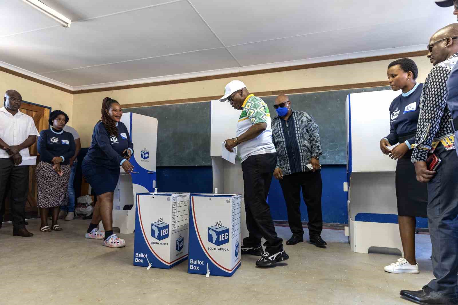 Güney Afrika’da iktidar partisi, 30 yıl sonra parlamentoda çoğunluğu kaybetti
