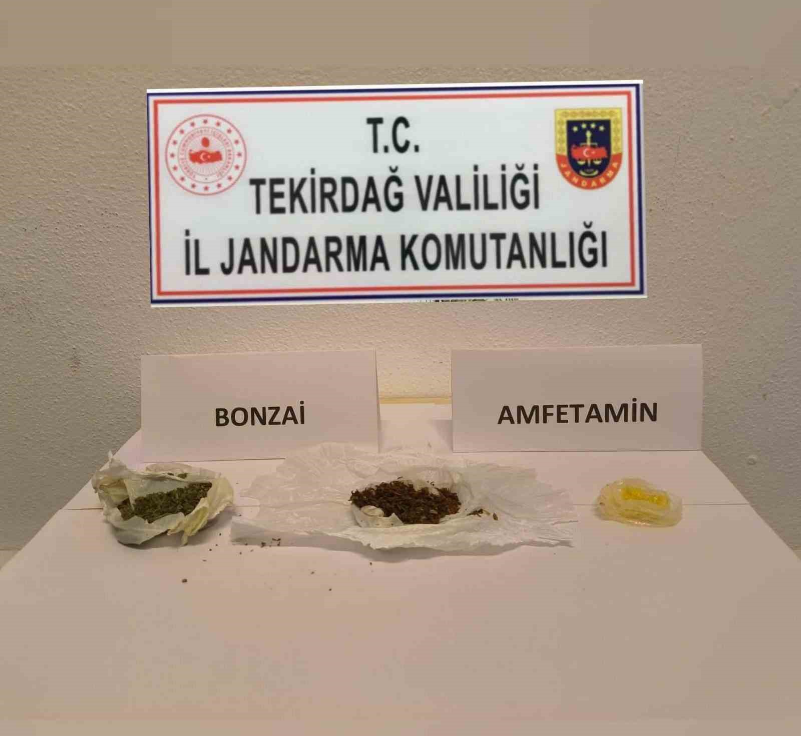 Tekirdağ’da uyuşturucuya geçit yok: 13 kişi gözaltına alındı, çok miktarda uyuşturucu ele geçildi
