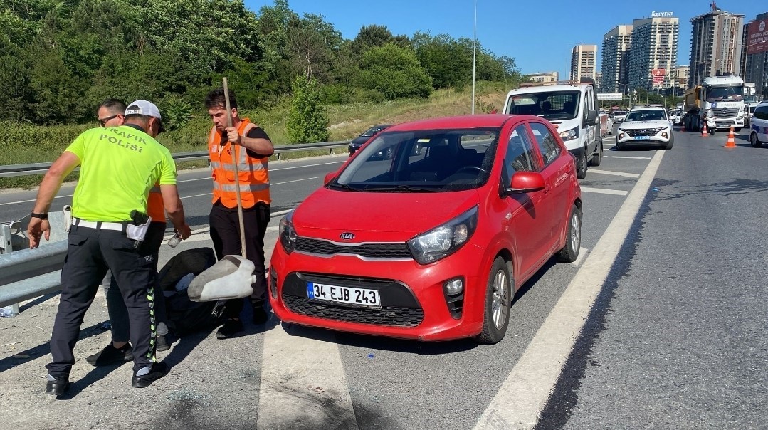 Eyüpsultan’da trafik kazası: 1’i ağır 3 yaralı
