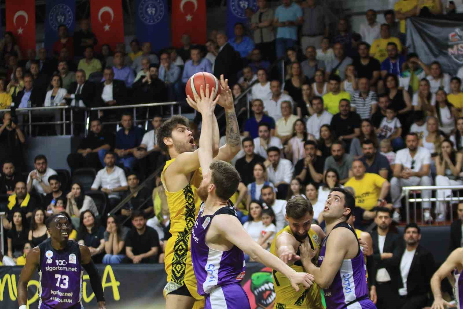 Mersin Büyükşehir Belediyesi, Türkiye Sigorta Basketbol Süper Ligi’ne yükseldi
