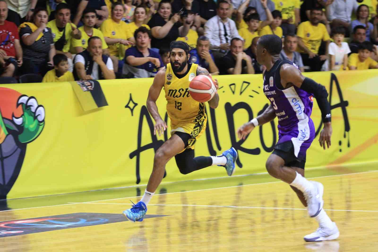 Mersin Büyükşehir Belediyesi, Türkiye Sigorta Basketbol Süper Ligi’ne yükseldi
