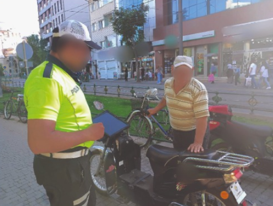 Trafiğe kapalı alana giren 17 motosiklet sürücüsüne ceza yazıldı
