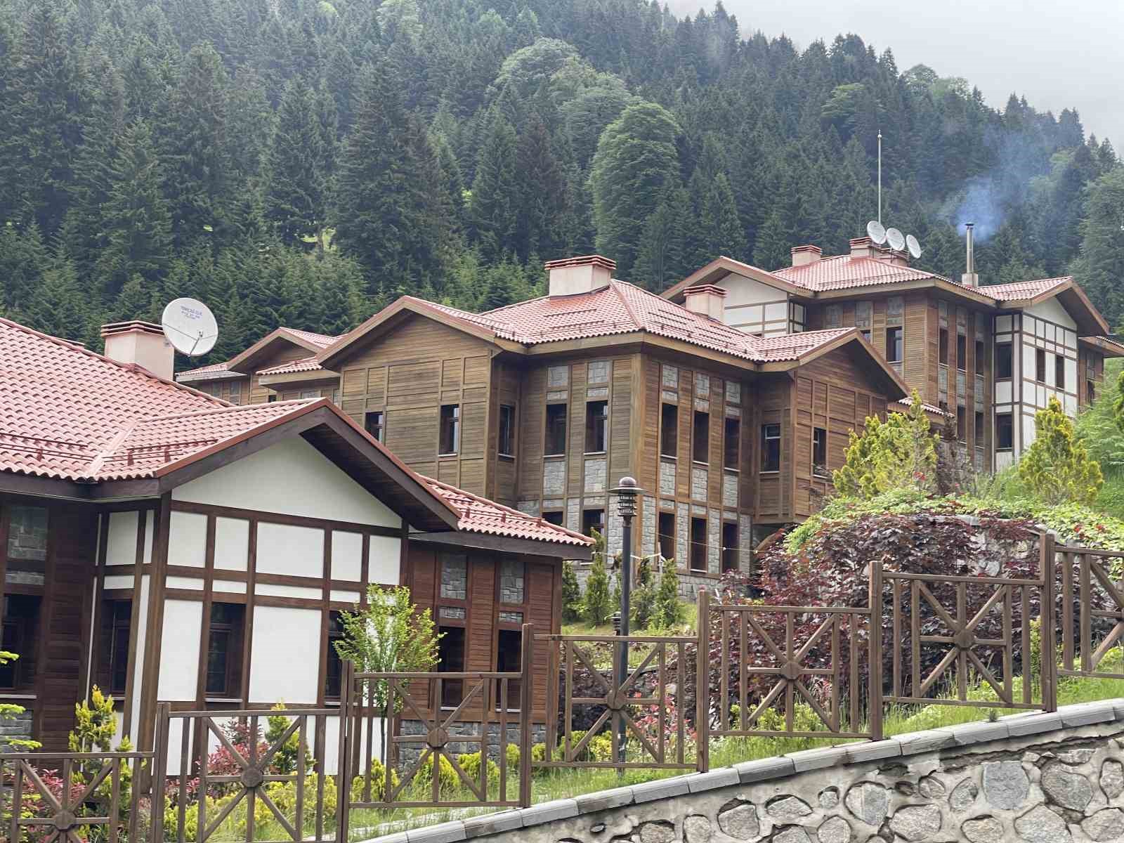 Rize Valisi Baydaş: “Burada niyetlenen şey Ayder’i geleceğe taşımak”
