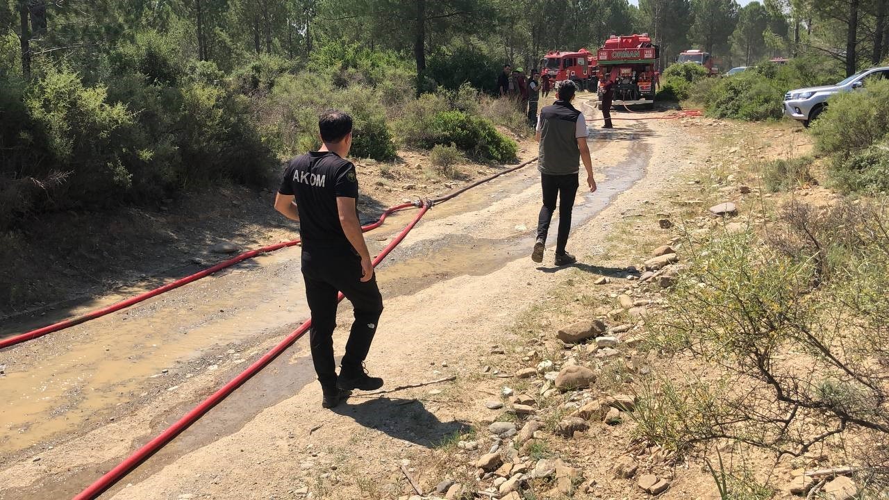 Adana’da havadan ve karadan nefes kesen yangın tatbikatı
