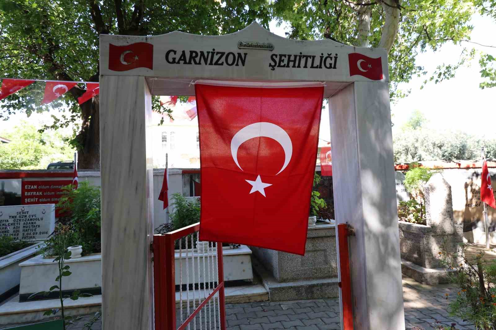 Gazi Tamer Yüceli: 