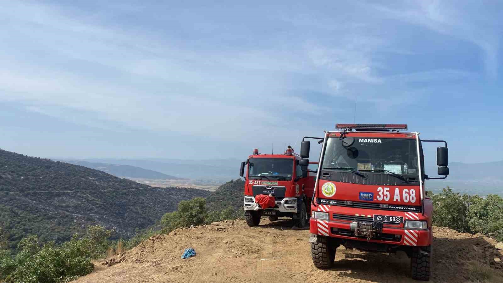 Manisa’daki orman yangını söndürüldü
