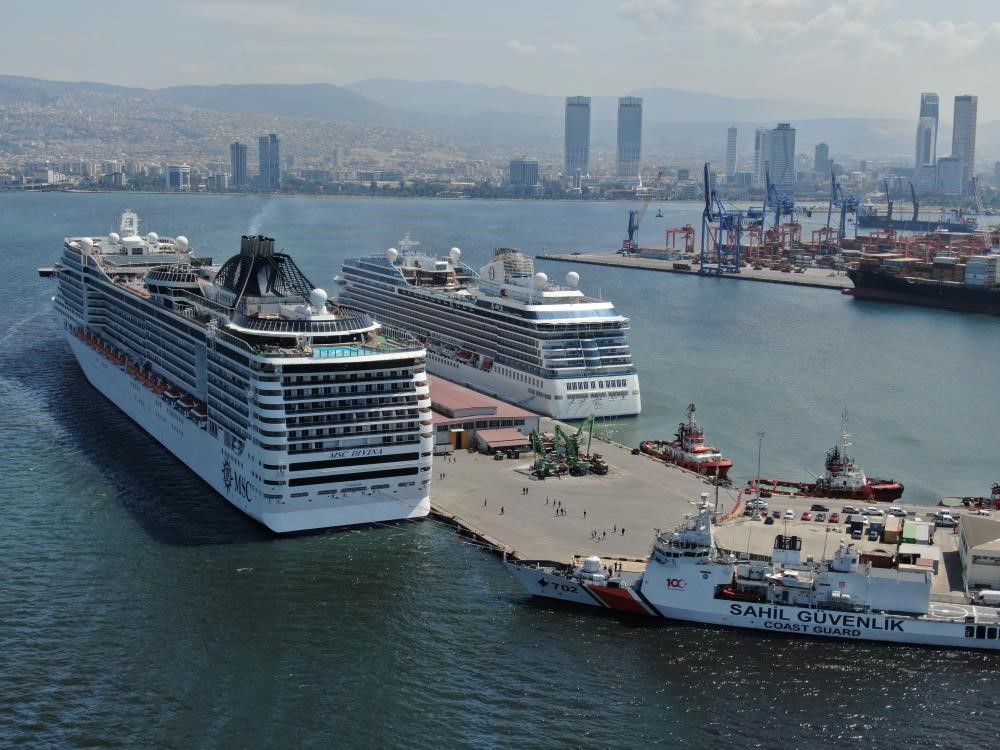 Turistler İzmir’de en çok ‘deniz ve kültür’ turizmini tercih ediyor
