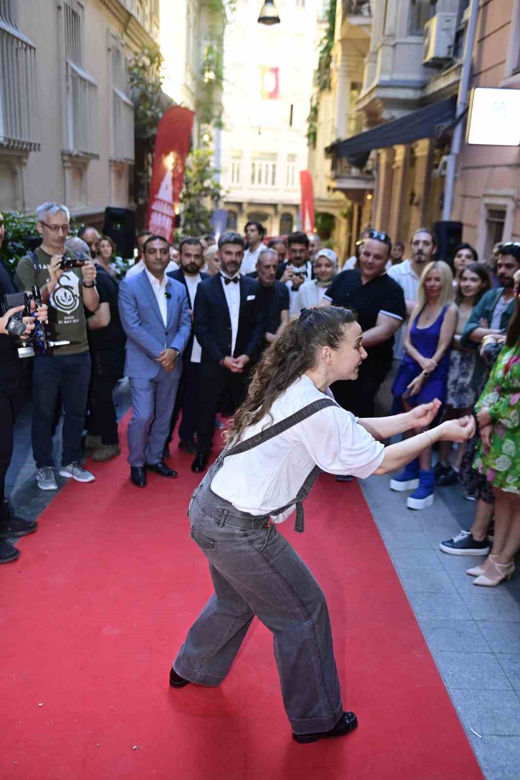 Beyoğlu’nda ‘2. Kadın Yüzler Festivali’ başladı
