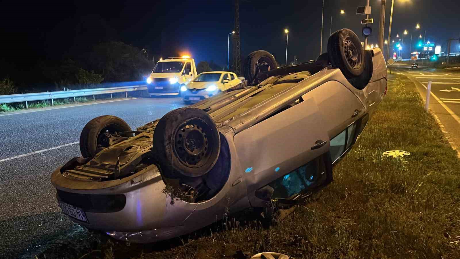 Takla atan otomobilden burnu bile kanamadan çıktı
