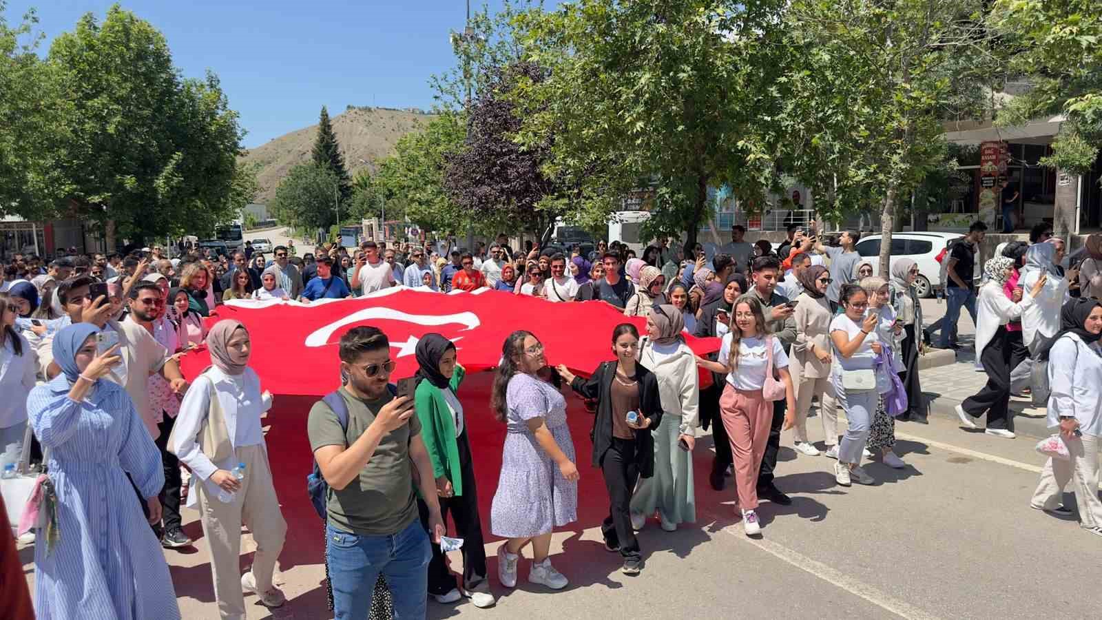 Üniversite öğrencileri için trenle Palu gezisi düzenlendi
